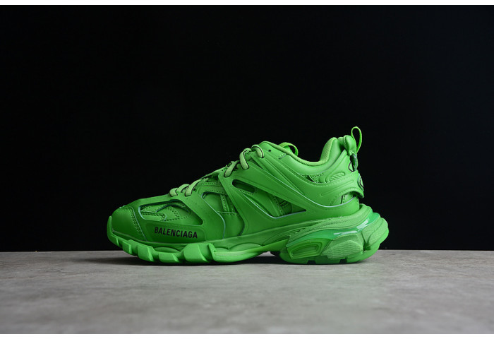 Ba*len*cia*ga track trainer