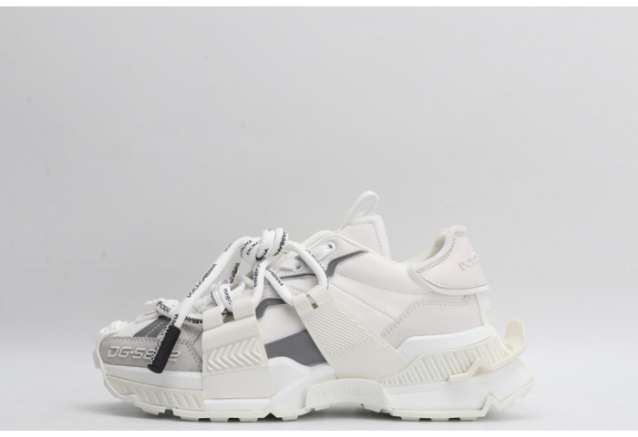 dg  sneakers  dg -016