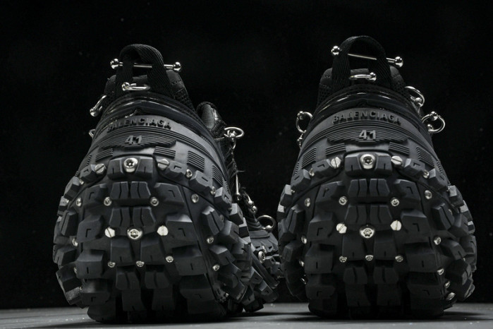 Ba*len*cia*ga  defender  bd -003