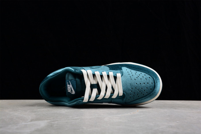 nike dunk low dz5224-300