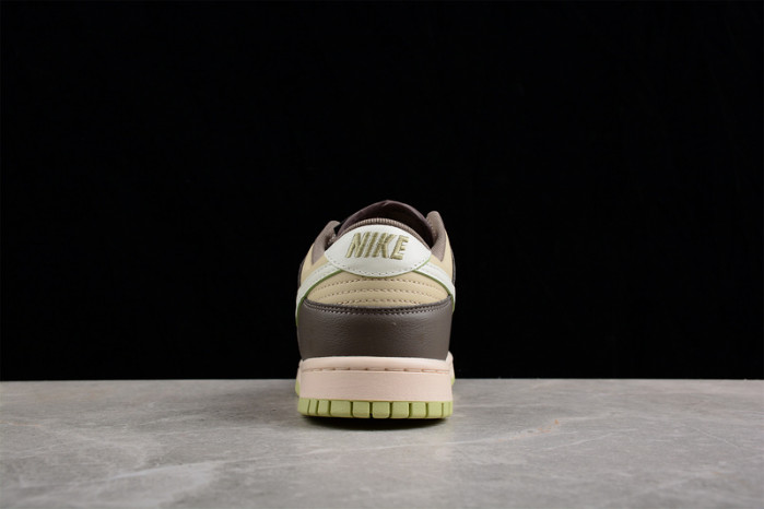 nike  sb dunk low "khaki" fb4960-210