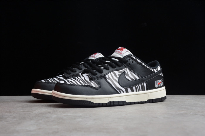 nike sb dunk low og qs quartersnacks zebra dm3510-001
