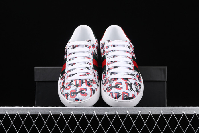 gc ace embroidered low-top dog