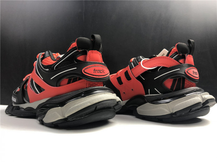 balenga track sneaker red and black