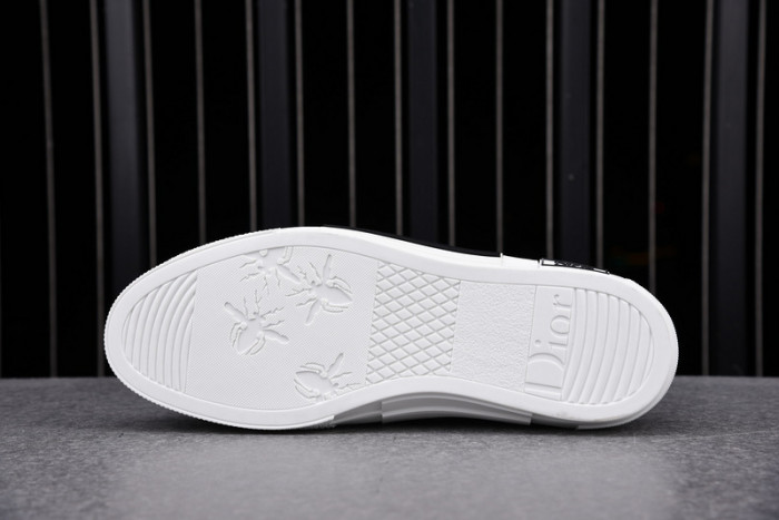 dr b23 low-top sneakers 0121