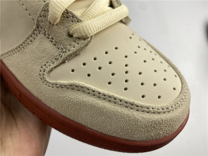 nike sb dunk low pro hennessy bq6817-100