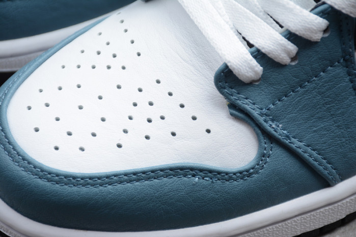 jordan 1 mid fearless F**etasm cu2802-100