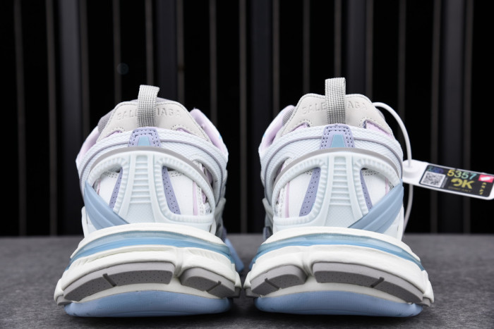 Ba*len*cia*ga track trainer