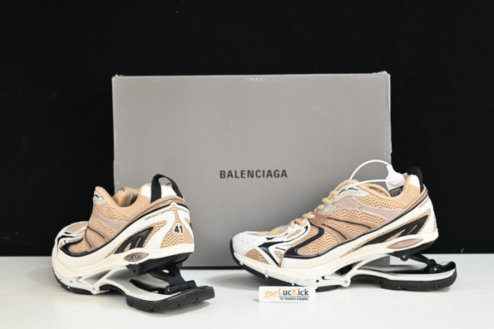 Ba*len*cia*ga x-pander