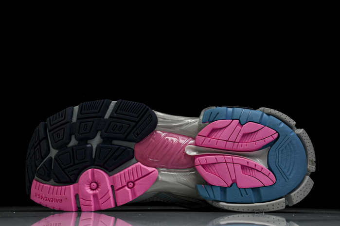 Ba*len*cia*ga track runner  btt-191