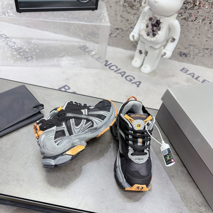 Ba*len*cia*ga track runner  btt-196