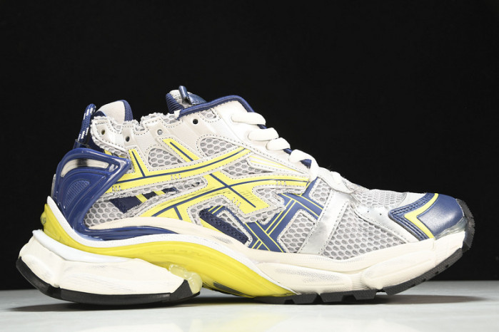 Ba*len*cia*ga track trainer  btt-065