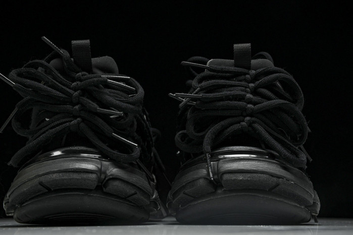 Ba*len*cia*ga track runner  btt-198