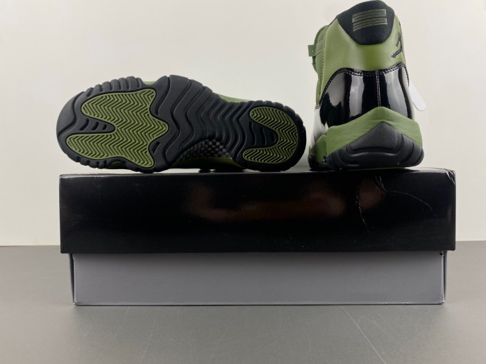 air jordan 11    ct8012-300