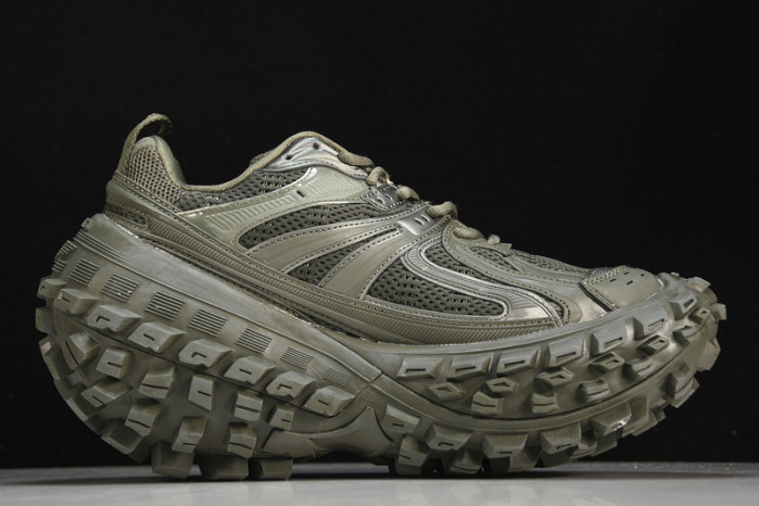 Ba*len*cia*ga track trainer  btt-030