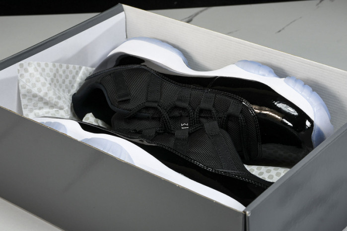 jordan 11 retro low  “space jam”  fv5104-004