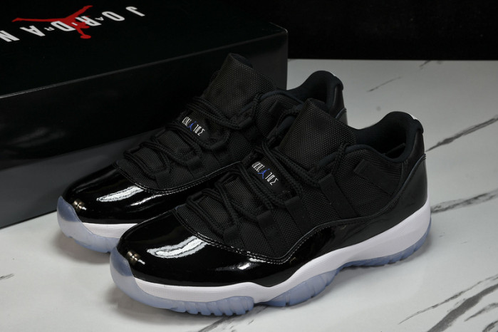jordan 11 retro low  “space jam”  fv5104-004