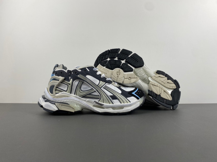 Ba*len*cia*ga track runner  btt-207