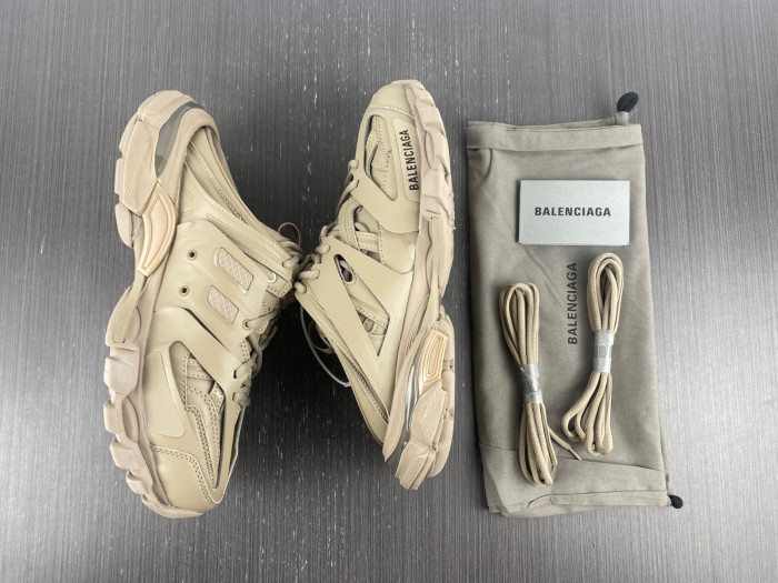 Ba*len*cia*ga track trainer  btt-026