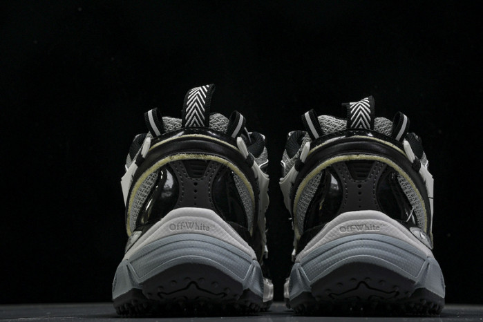 c/o​  sneakers  co-004