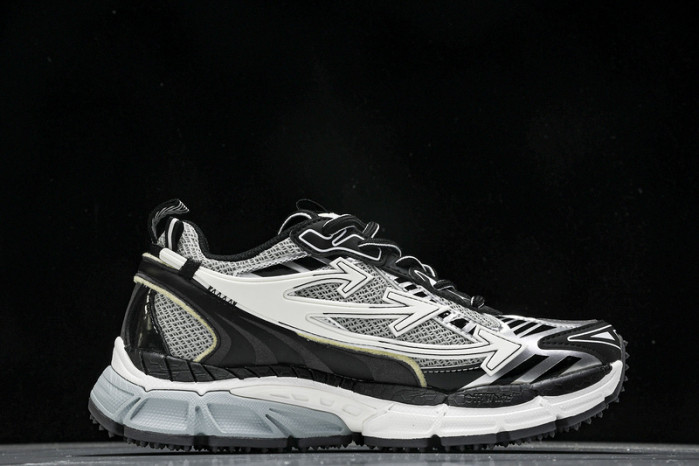 c/o​  sneakers  co-004