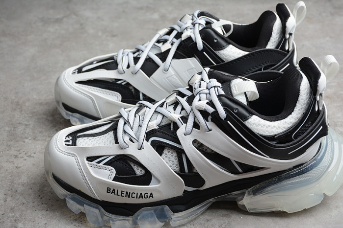 Ba*len*cia*ga track trainer  btt-019