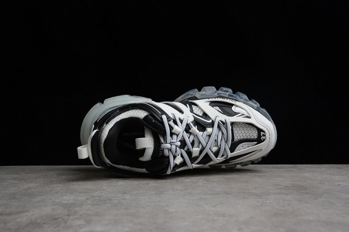 Ba*len*cia*ga track trainer  btt-019