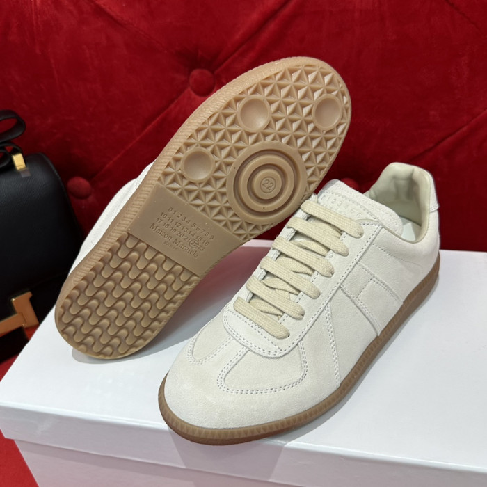 ma*iso*n mar*giela  mama-001