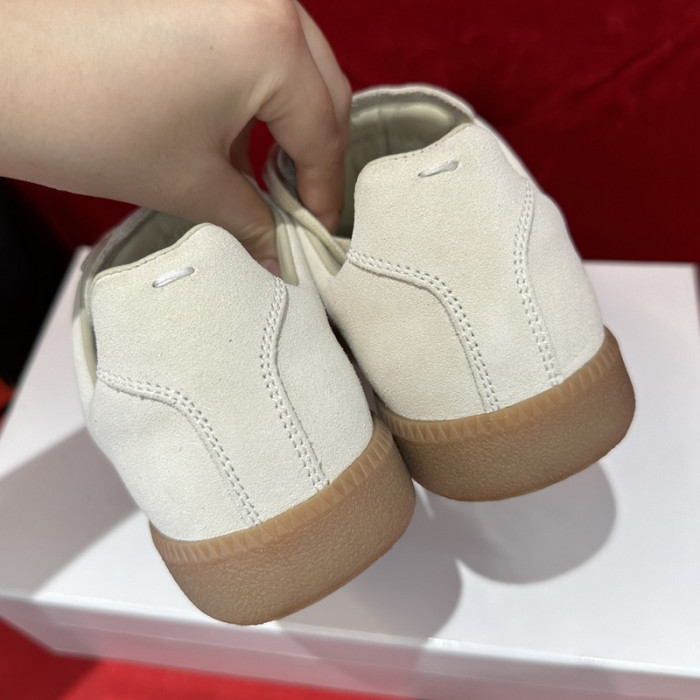 ma*iso*n mar*giela  mama-001