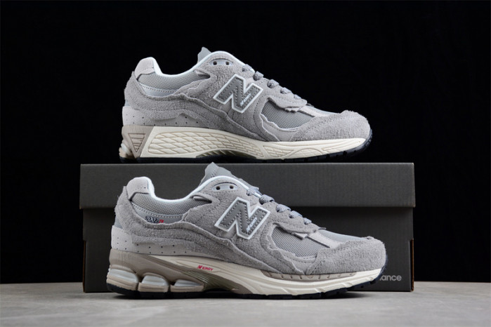 new balance nb-082