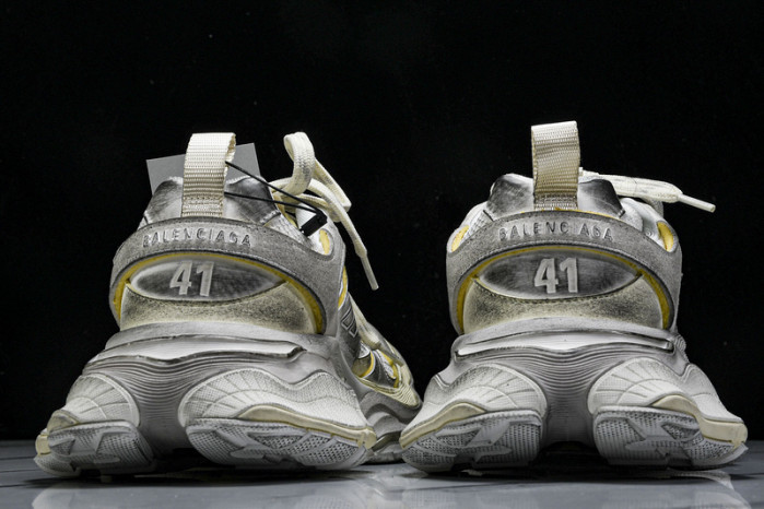 Ba*len*cia*ga 10xl bxi-006