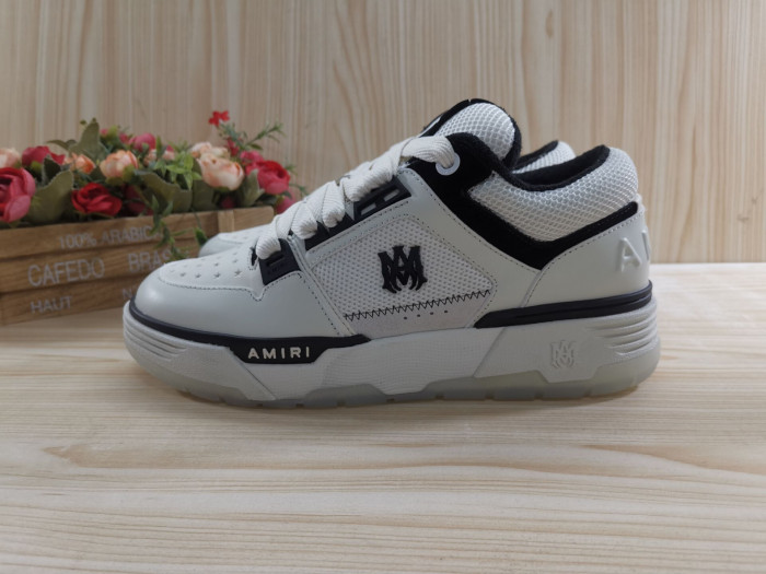 amiri sneakers   am-136（back writing is white）