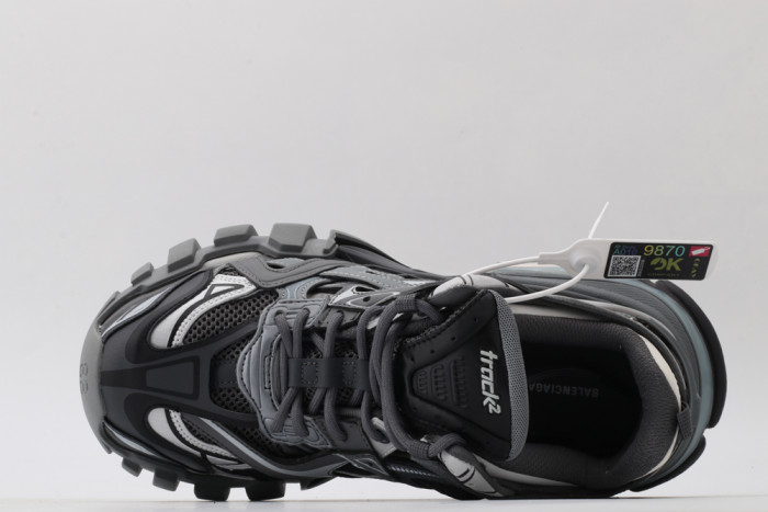 Ba*len*cia*ga track trainer