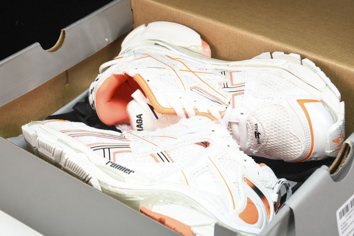 Ba*len*cia*ga track trainer    btt-052