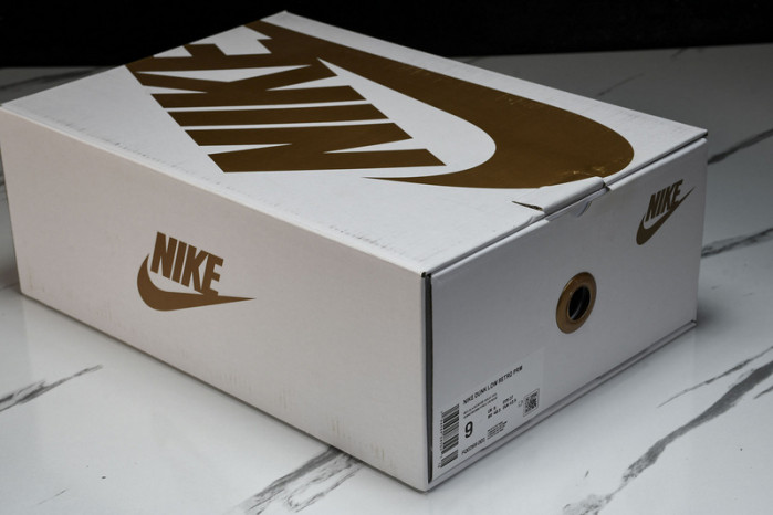 nike dunk low  fq0269-001