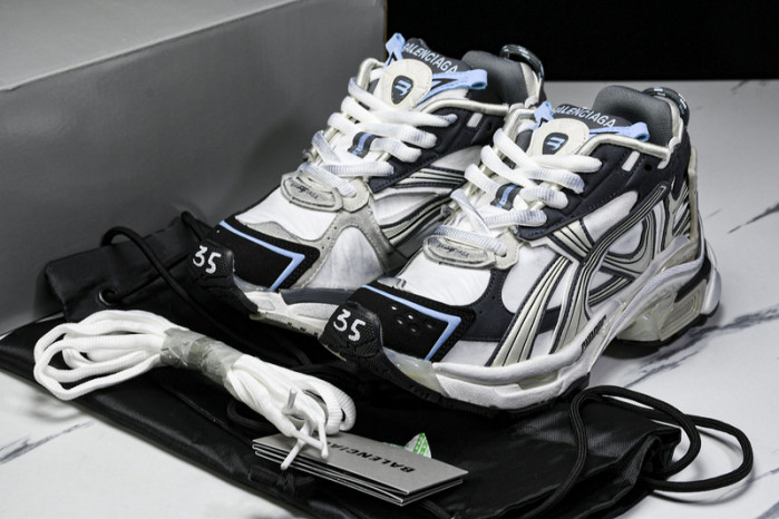 Ba*len*cia*ga track runner btt-208