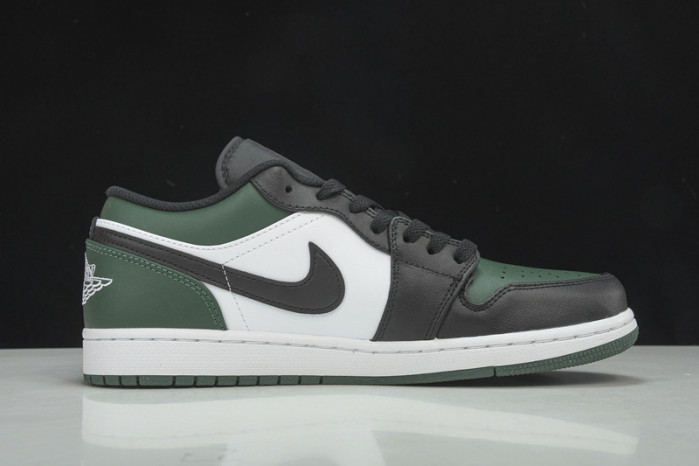 q22 air jordan 1 low “green toe”  553558-371