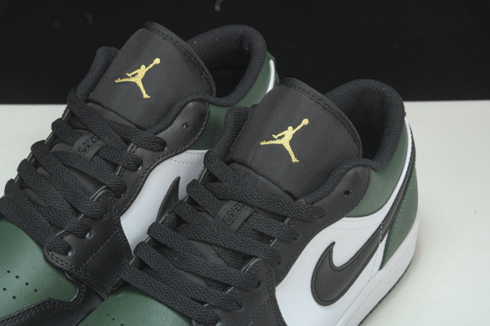 q22 air jordan 1 low “green toe”  553558-371