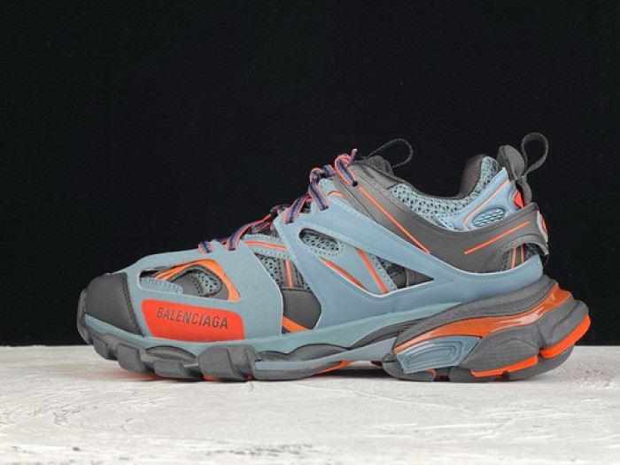 Ba*len*cia*ga track trainer  btt-015