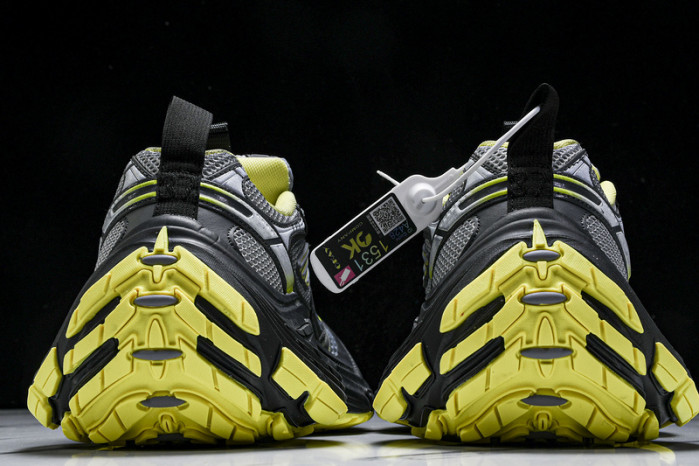 Ba*len*cia*ga 10xl bxi-004