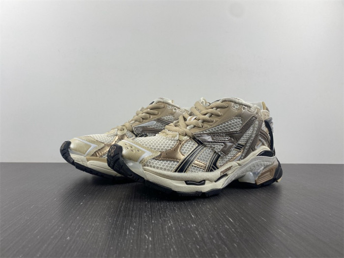 Ba*len*cia*ga track trainer  btt-022