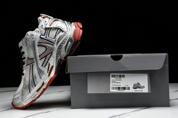 Ba*len*cia*ga track runner  btt-193