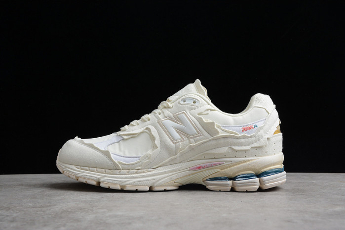 new balance  m2002rdc