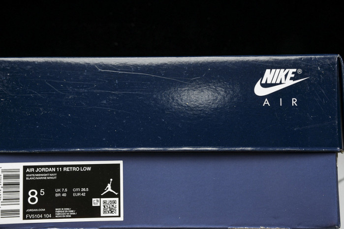 jordan 11 retro low  fv5104-104