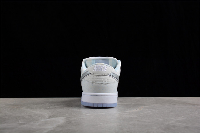 nike sb dunk low “white lobster”  fd8776-100
