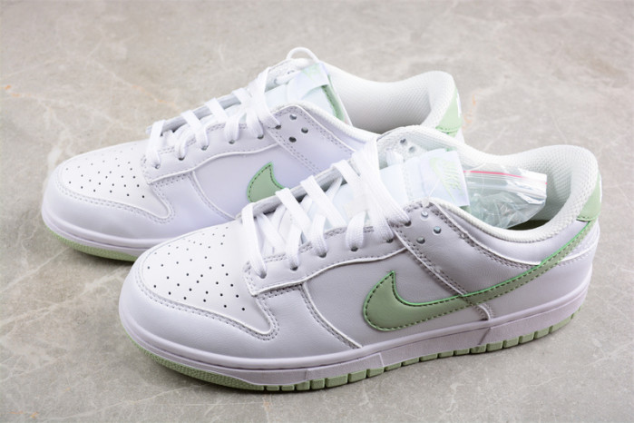 nike dunk low honeydew  dv0831-105