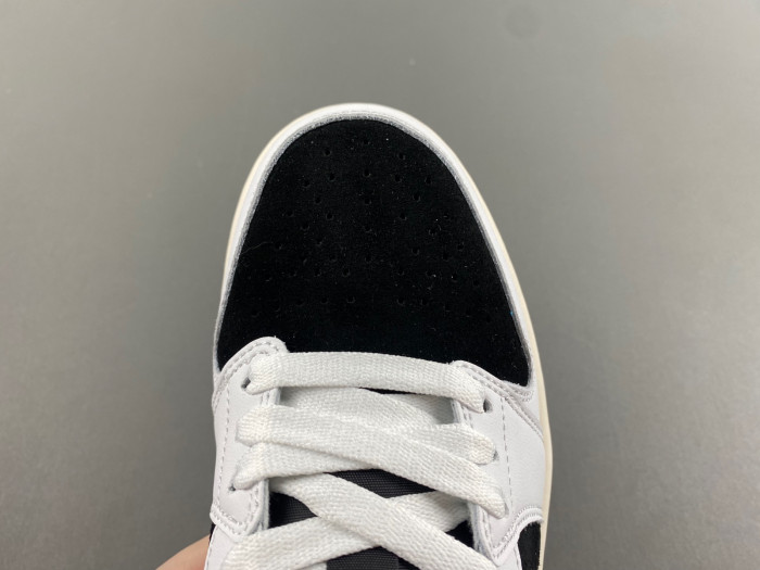 air jordan 1 low  hq0764-001