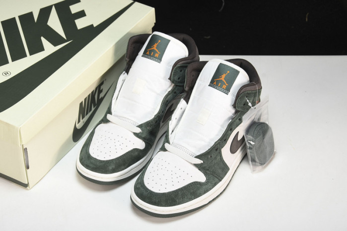 air jordan 1 mid  554766-002