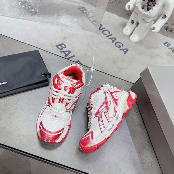 Ba*len*cia*ga track runner  btt-195